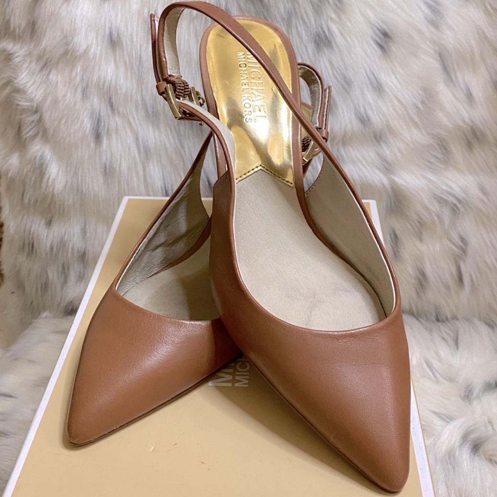 🌼Kelsey kitten sling 👠